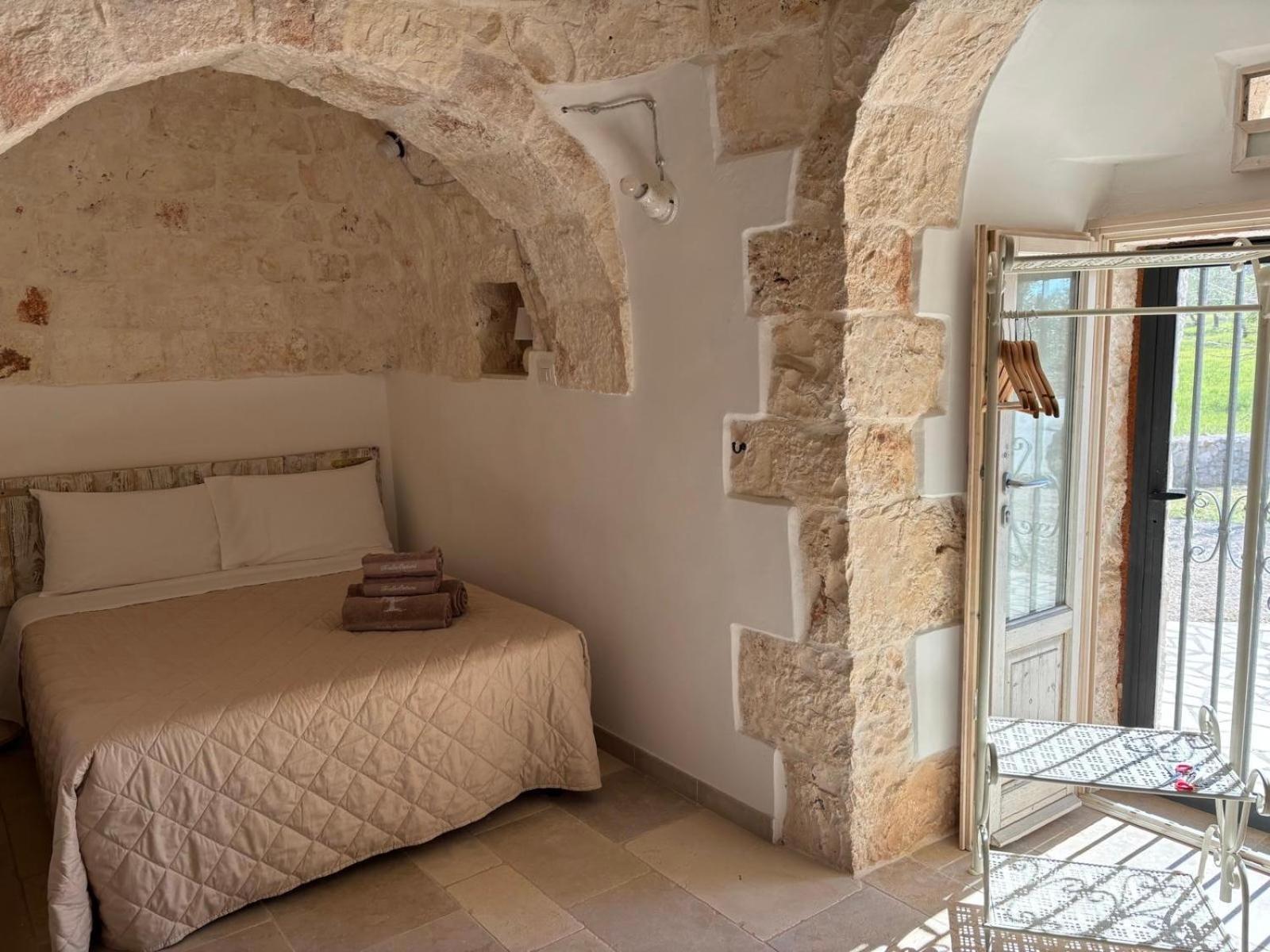 Вілла Trullo Terra Di Alix Остуні Екстер'єр фото